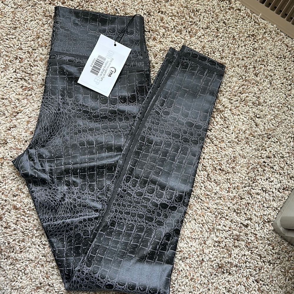 Zyia 🌙Gray Armor🐍 Light n Tights 7/8 Size 6🖤🩶